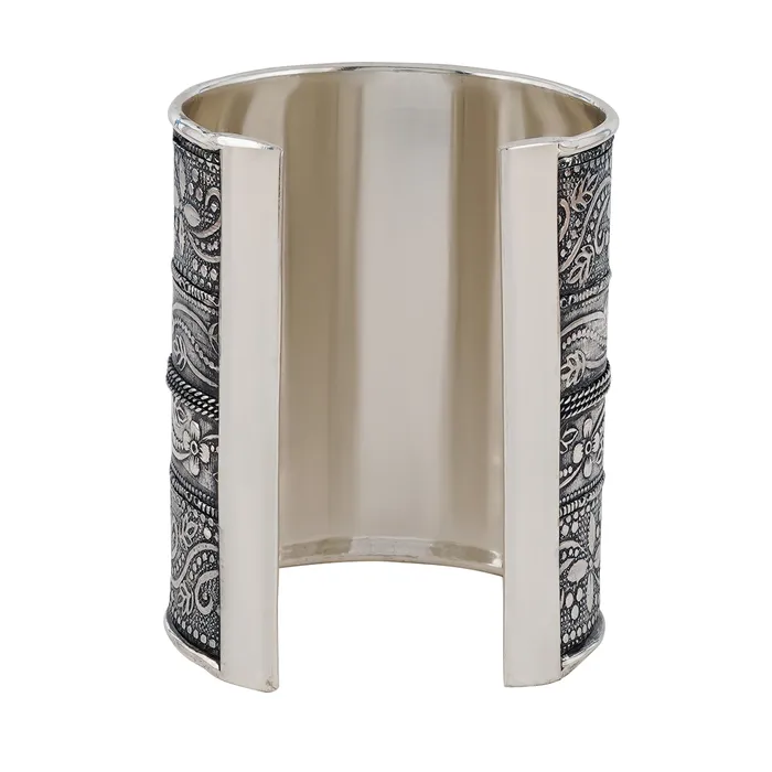 Bracelets Teejh Teejh Yashodhara Silver Oxidised Cuff Bracelet Bracelets Teejh Teejh Yashodhara Silver Oxidised Cuff Bracelet