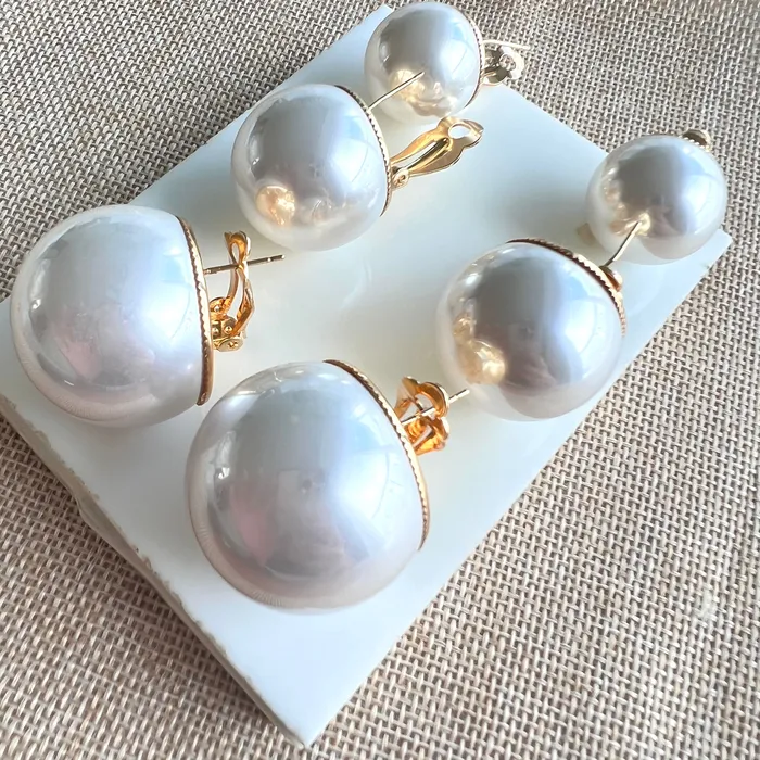 Earrings Upakarna Statement Pearl Ball Earrings