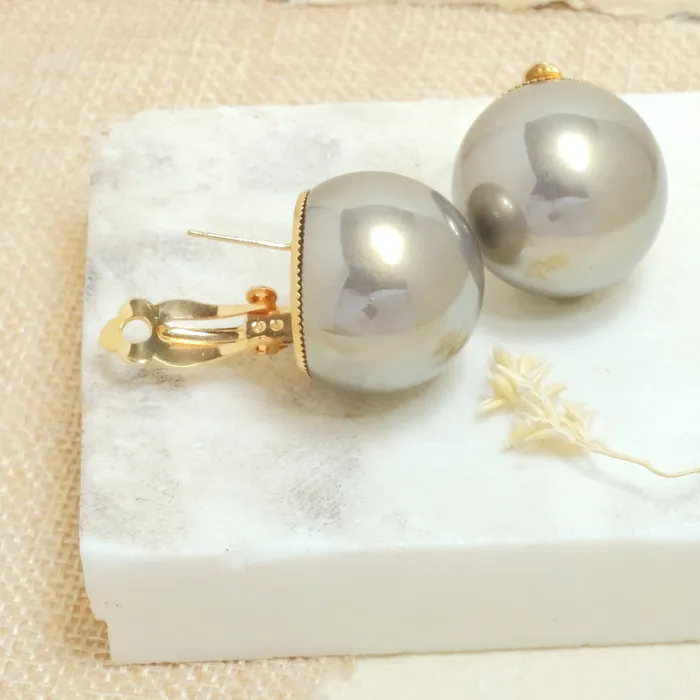 Earrings Upakarna Statement Pearl Ball Earrings