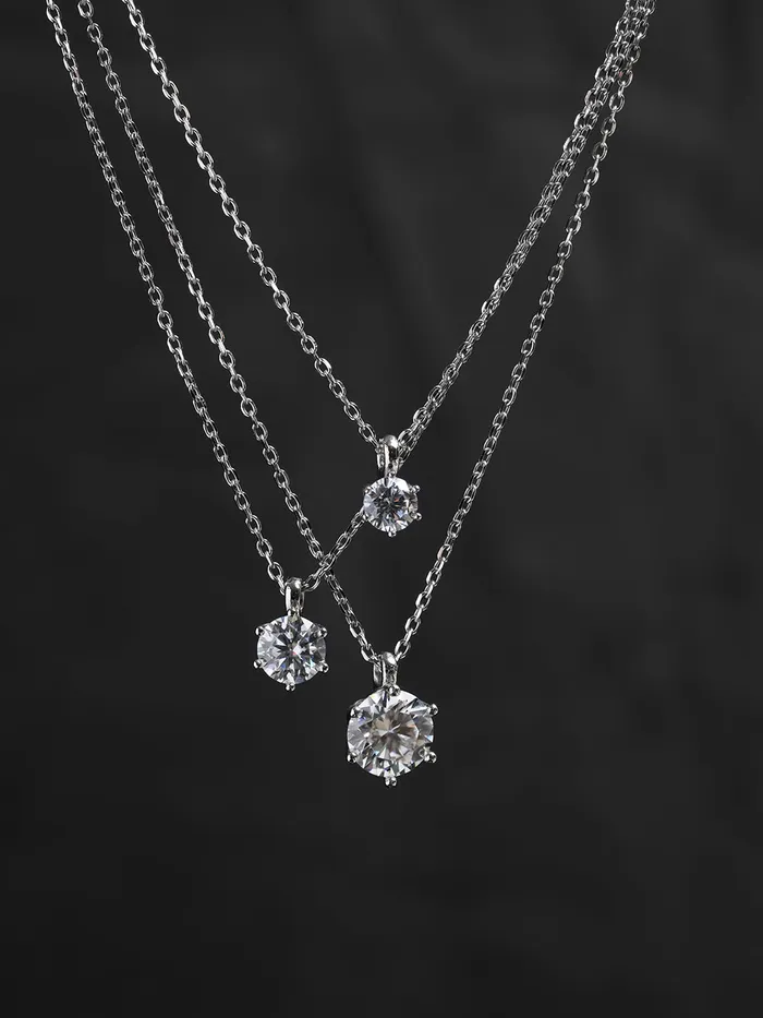 MinimalBijoux Necklaces 14K 18K Gold Moissanite Crown Necklace