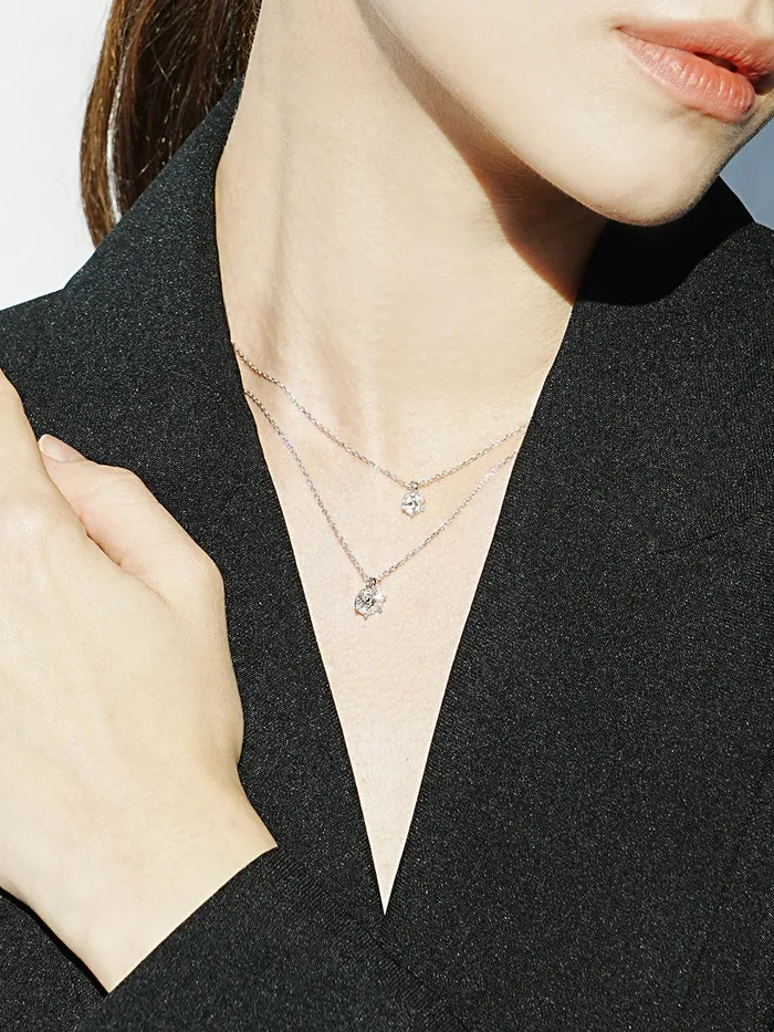 MinimalBijoux Necklaces 14K 18K Gold Moissanite Crown Necklace