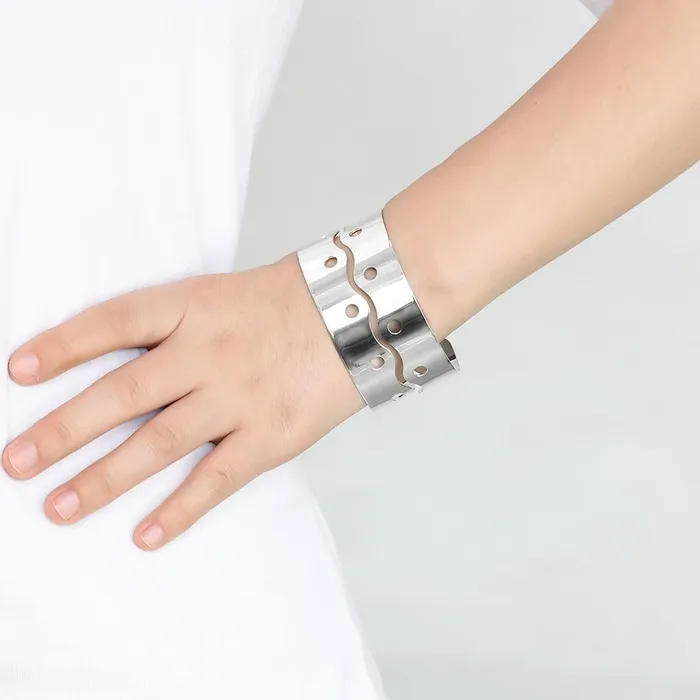 Alamode Bracelets LO4660 Matte Rhodium Rhodium Stainless Steel Bangle with No Stone