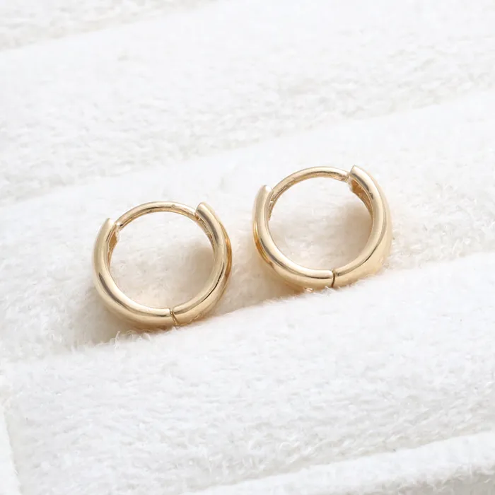 from J Shop Chunky Double Line Huggie Earrings Earrings from J Shop Chunky Double Line Huggie Earrings Earrings