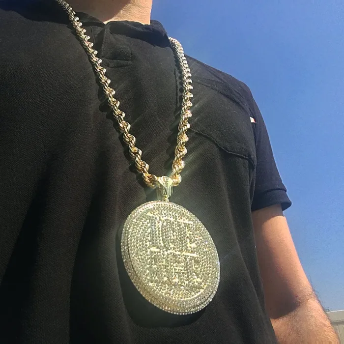 Necklaces Huge Ice Age Medallion Iced Flooded Out Gold Finish Rope Chain Necklace 36 Bling Cartel Admin Necklaces Huge Ice Age Medallion Iced Flooded Out Gold Finish Rope Chain Necklace 36 Bling Cartel Admin
