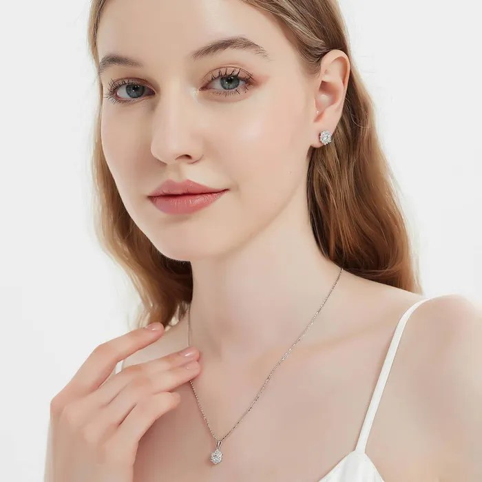 BERRICLE Necklaces Flower CZ Pendant Necklace in Sterling Silver