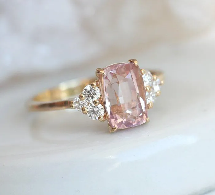 capucinne Rings Rita Peach Sapphire Diamond Ring