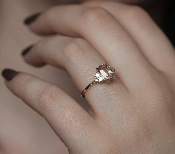 capucinne Rings Rita Peach Sapphire Diamond Ring