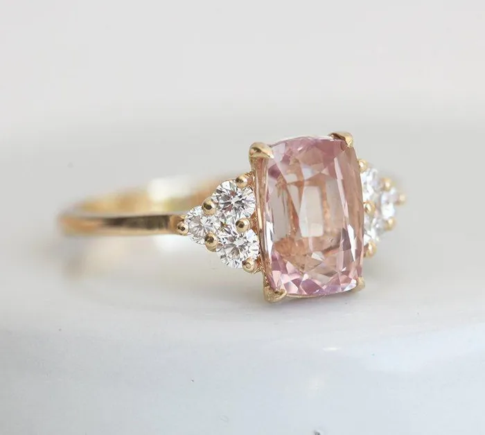 capucinne Rings Rita Peach Sapphire Diamond Ring