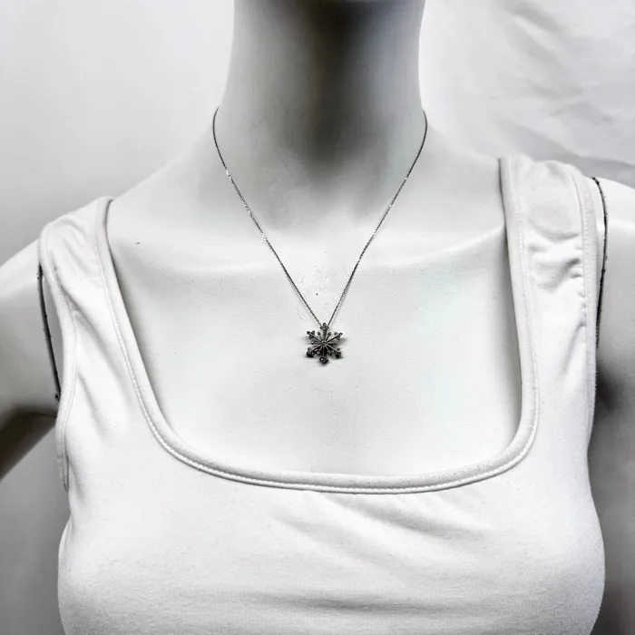 Jewelry Snowflake Necklace Necklaces