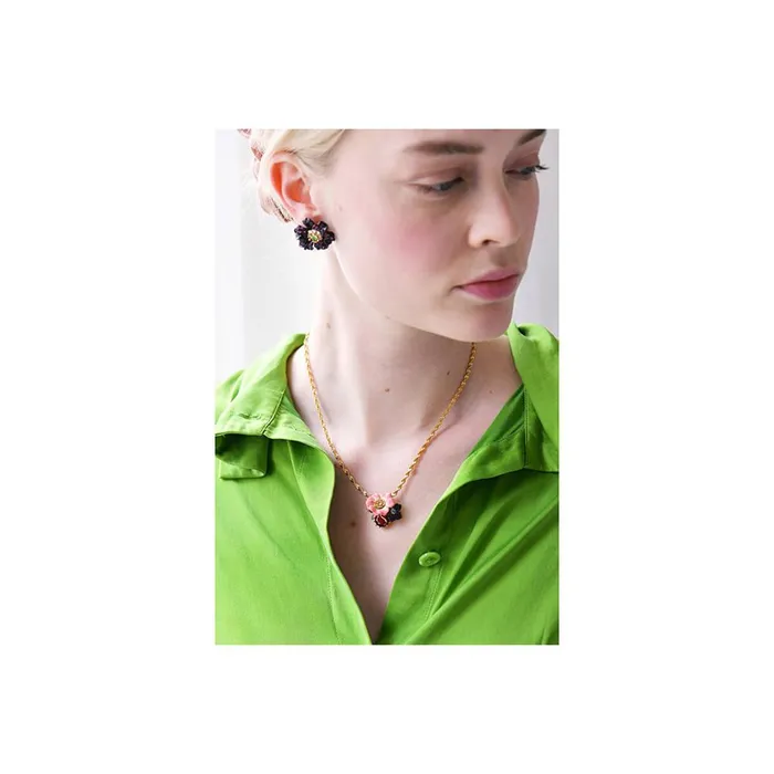 Necklaces Les Nereides Les Nereides Rose And Apple Blossoms On Faceted Stone Pendant Necklace Necklaces Les Nereides Les Nereides Rose And Apple Blossoms On Faceted Stone Pendant Necklace
