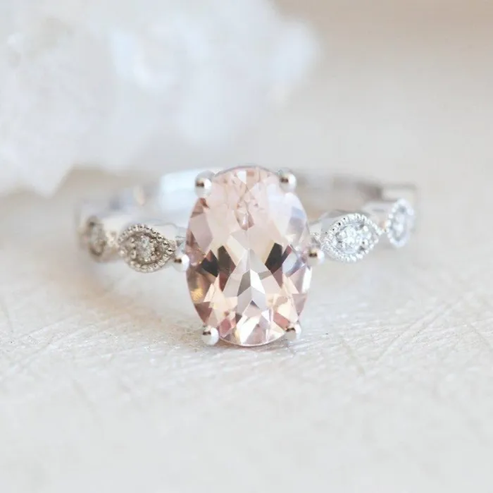 Rings capucinne Scarlett Oval Morganite Ring Ready to Ship