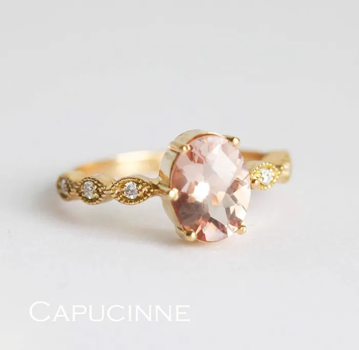 Rings capucinne Scarlett Oval Morganite Ring Ready to Ship