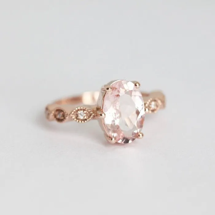 Rings capucinne Scarlett Oval Morganite Ring Ready to Ship