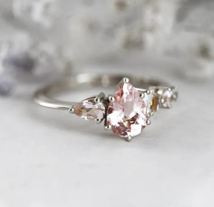Rings Capucinne Zendaya Pear Morganite Ring