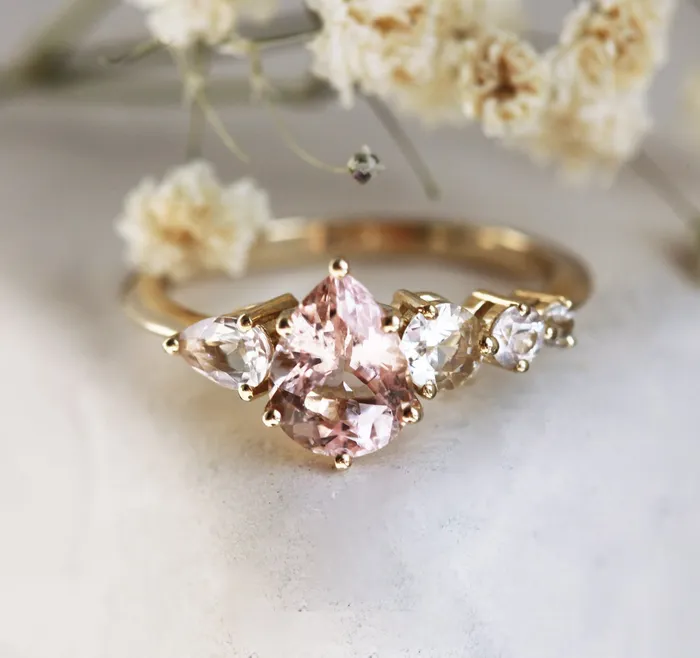 Rings Capucinne Zendaya Pear Morganite Ring
