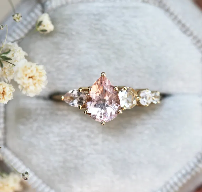 Rings Capucinne Zendaya Pear Morganite Ring