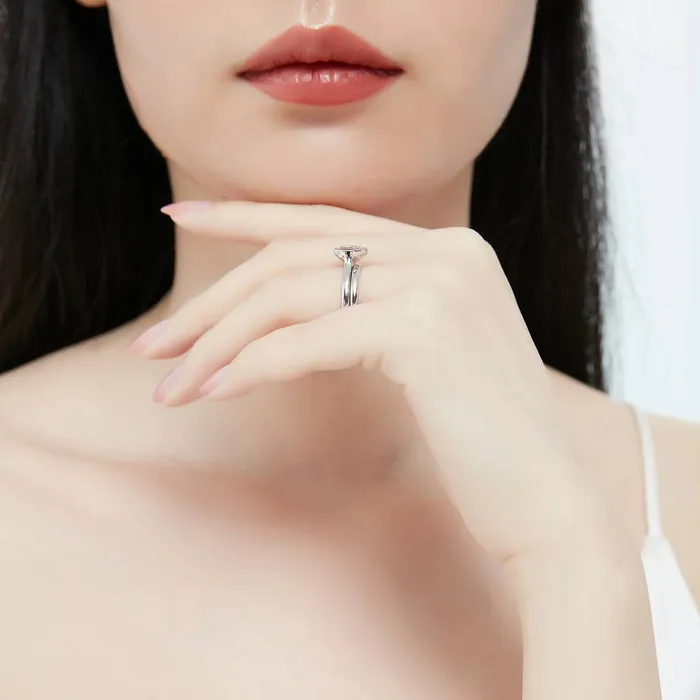 Solitaire 08ct Bezel Pear CZ Ring Set in Sterling Silver BERRICLE Rings