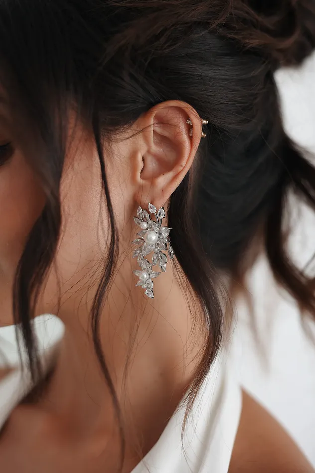 Untamed Petals Royalist Earrings Earrings Untamed Petals Royalist Earrings Earrings
