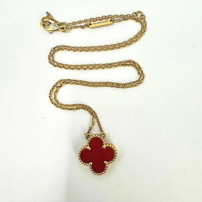 Van Cleef Arpels Necklaces Van Cleef Arpels Alhambra Necklace
