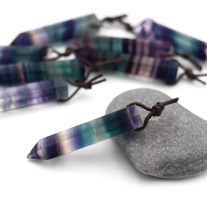 AAA Natural Rainbow Fluorite Crystal Point Pendant Side Drilled Gemstone Tower Pendulum A5 Intrinsic Trading Necklaces AAA Natural Rainbow Fluorite Crystal Point Pendant Side Drilled Gemstone Tower Pendulum A5 Intrinsic Trading Necklaces
