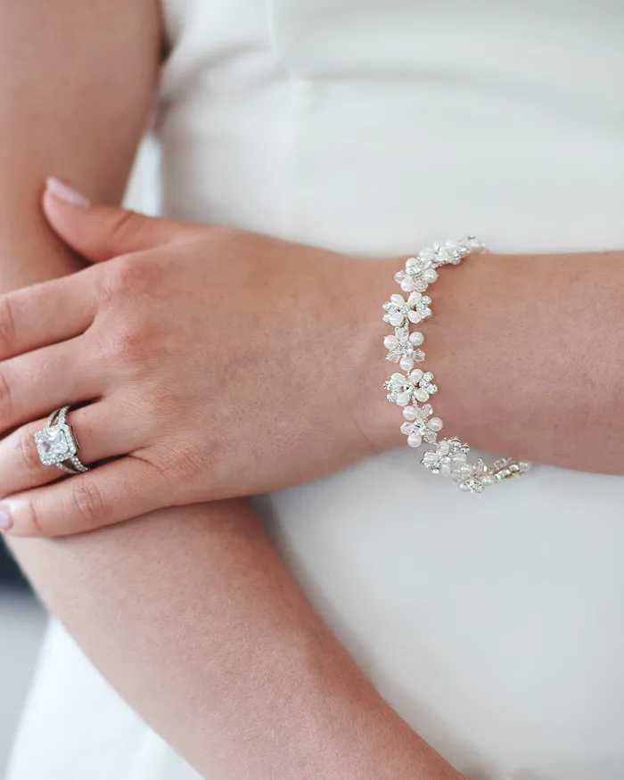 Bracelets Dareth Colburn Daisey Pearl Bracelet