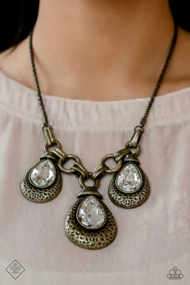 Built Beacon Brass Paparazzi Necklace All Eyes On U Jewelry Paparazzi Accessories Necklaces