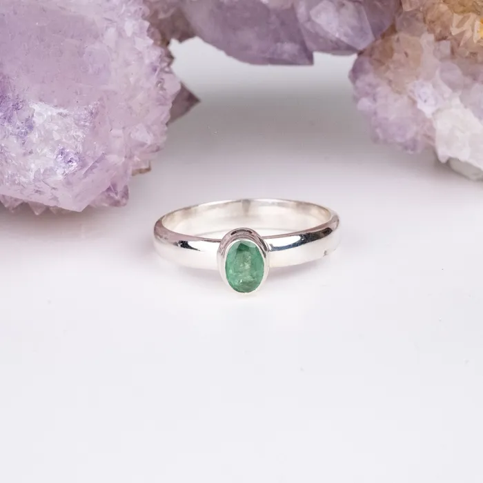 InnerVision Crystals Rings Emerald Ring 6x4mm Size 85 925 Silver