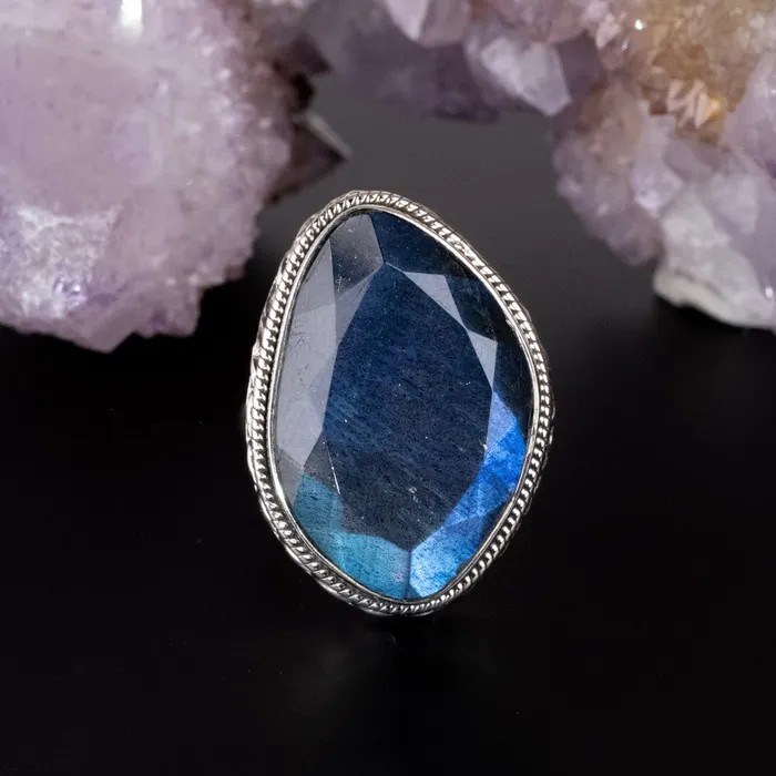 InnerVision Crystals Rings Labradorite Ring 26x17mm Size 10 925 Silver